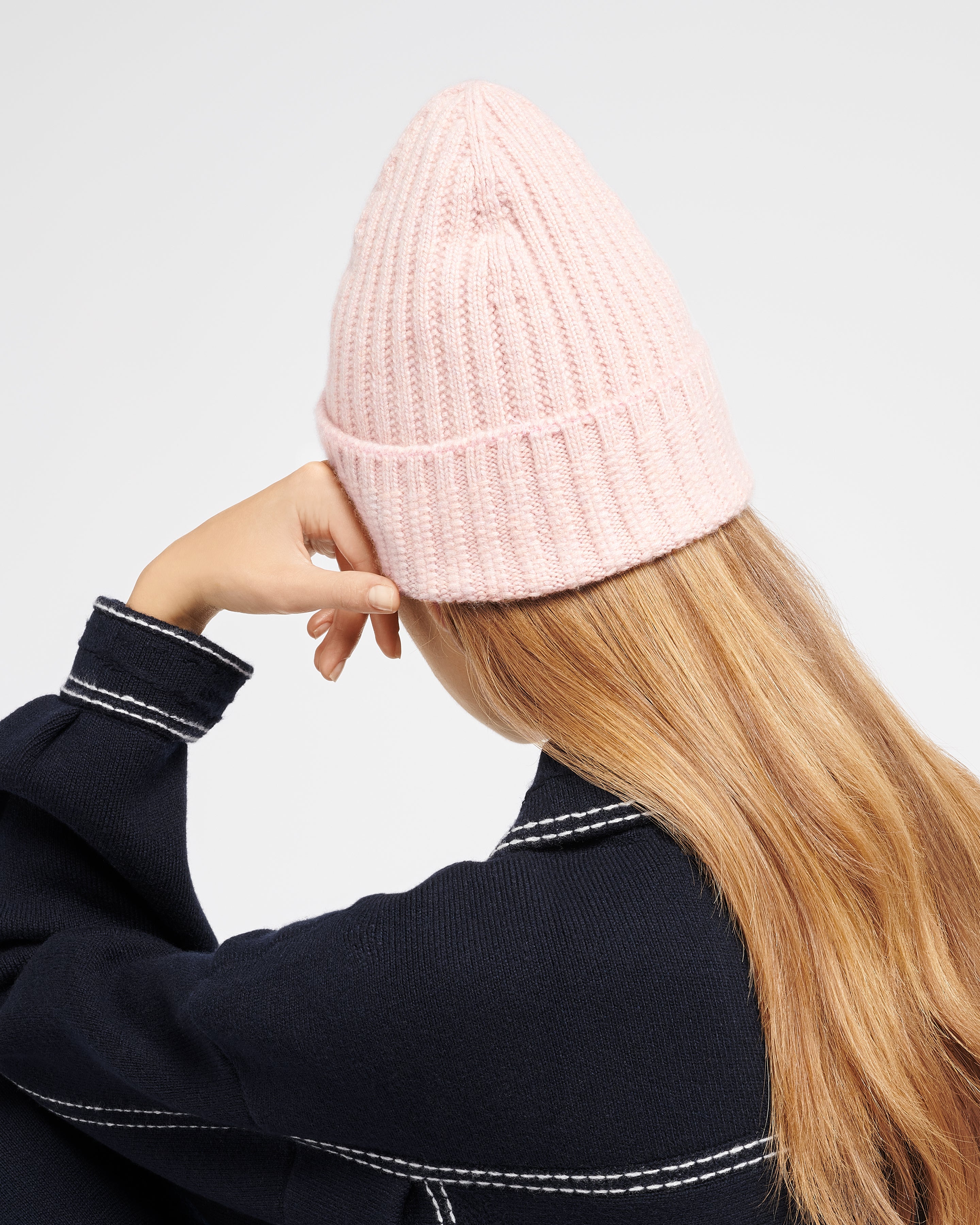 Barrie Beanie Hat In Cashmere With A Monogram Motif in Pink