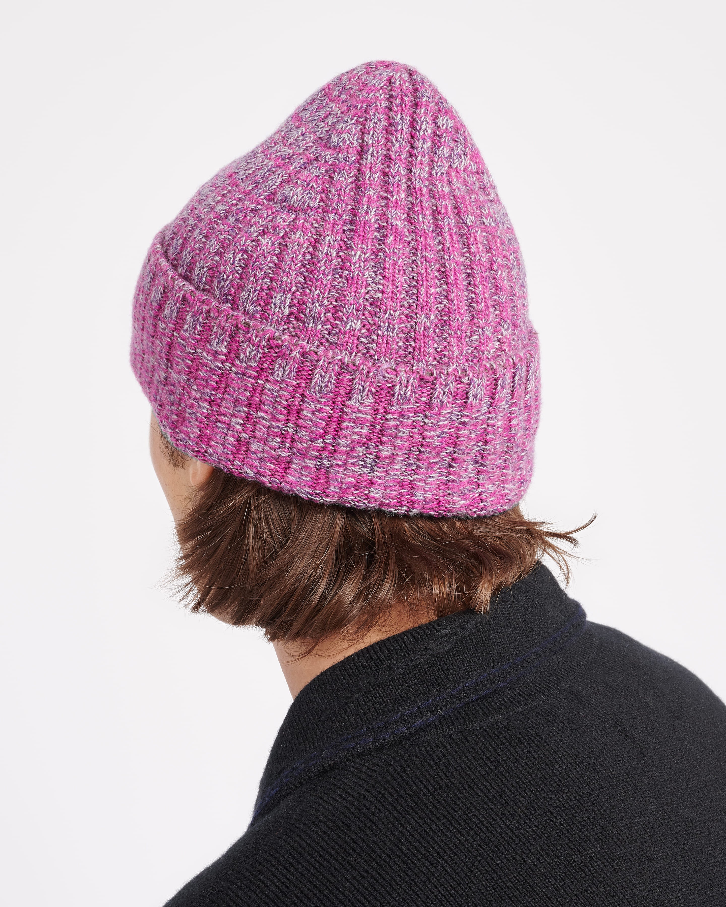 Barrie Beanie Hat In Cashmere With A Monogram Motif in Pink